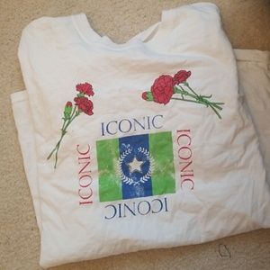 Oversize cute white tee